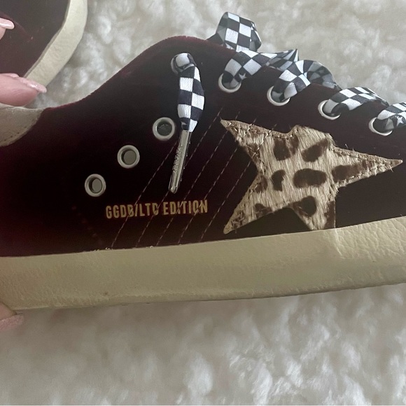 Ltd Edition Golden Goose Superstars - Picture 7 of 14